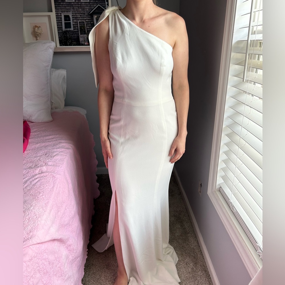 NWOT Dress the Population white Asymmetrical Sleeveless Bow Shoulder Maxi Dress